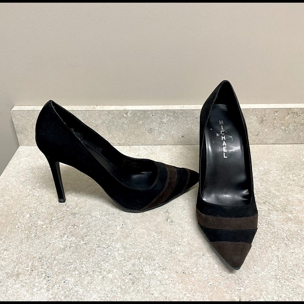 Classic Fall Winter Black Brown Neutral Heels With Stripes
